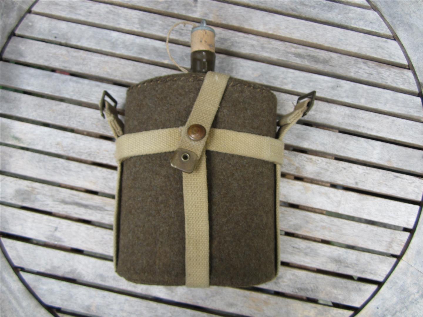 WW2 British Fieldbottle & Cover